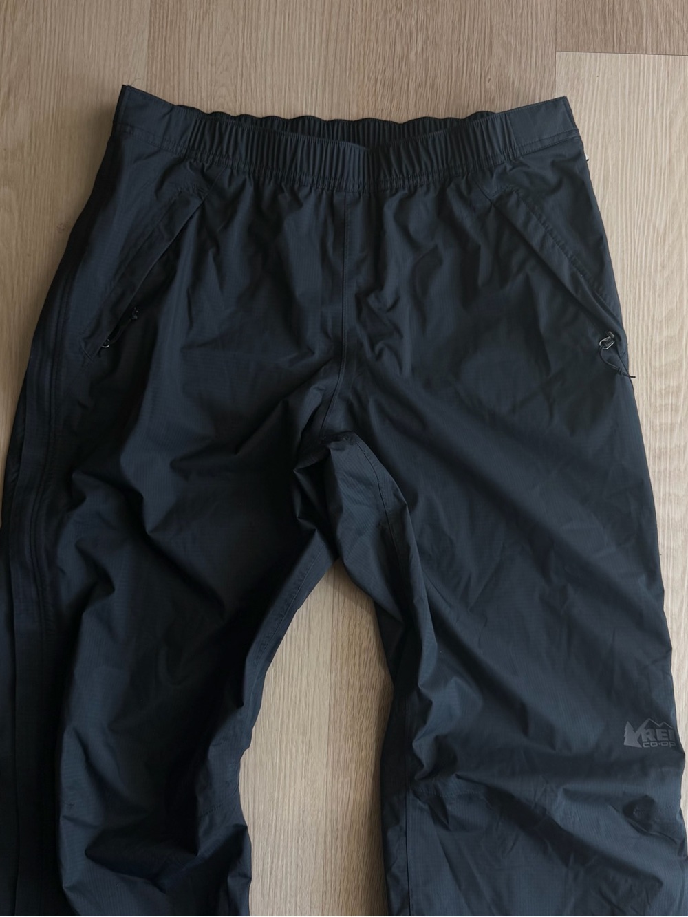 REI Co-op Women’s Hiking Rainier Rain Pants Black 2.5-layer HydroWall Size M - Picture 2 of 9